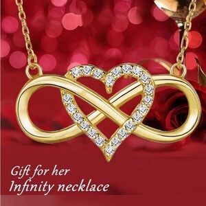 Necklace-Gold tone Infinity Heart Pendant Necklace with Rhinestones nwt Tray 56